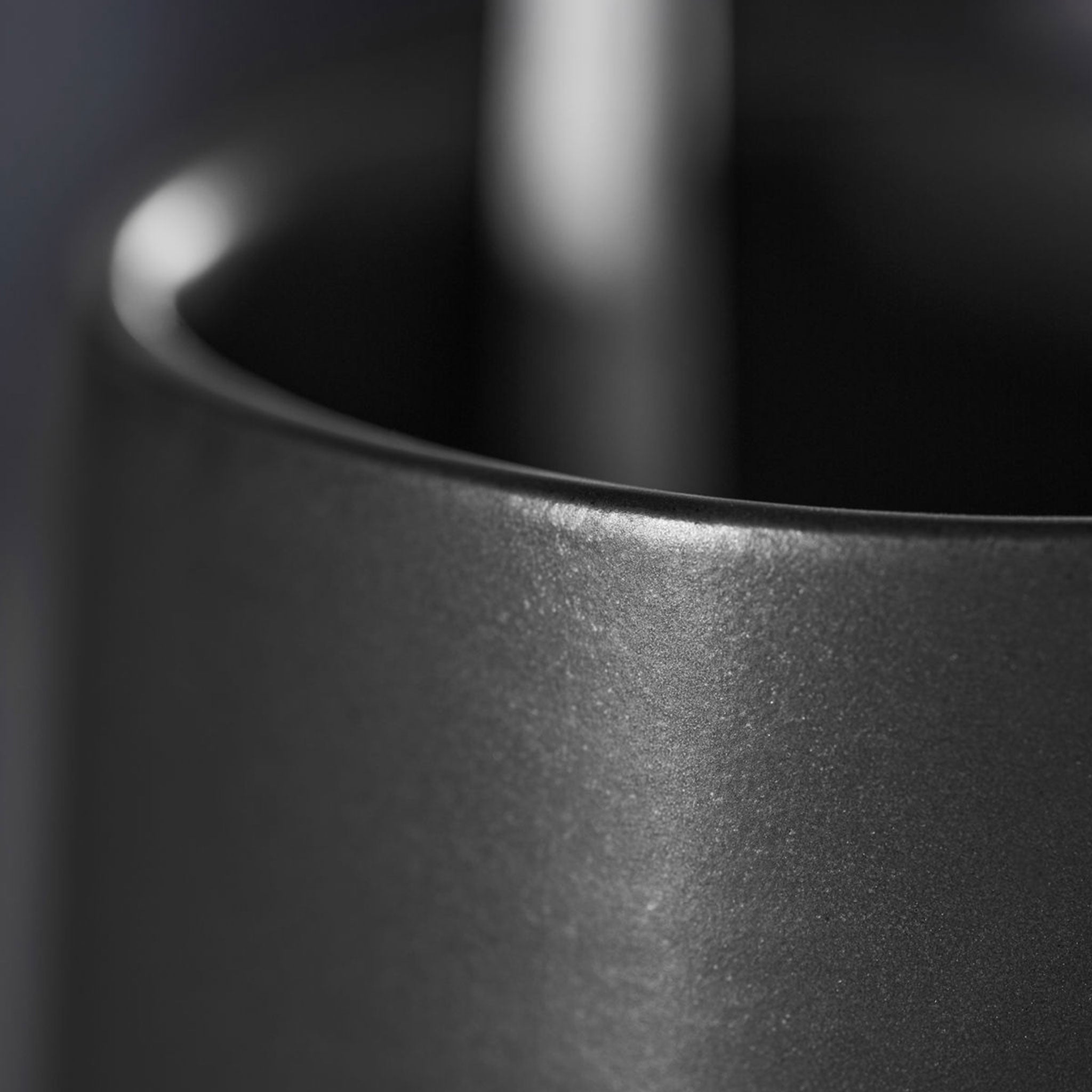 Edga Black Tumbler