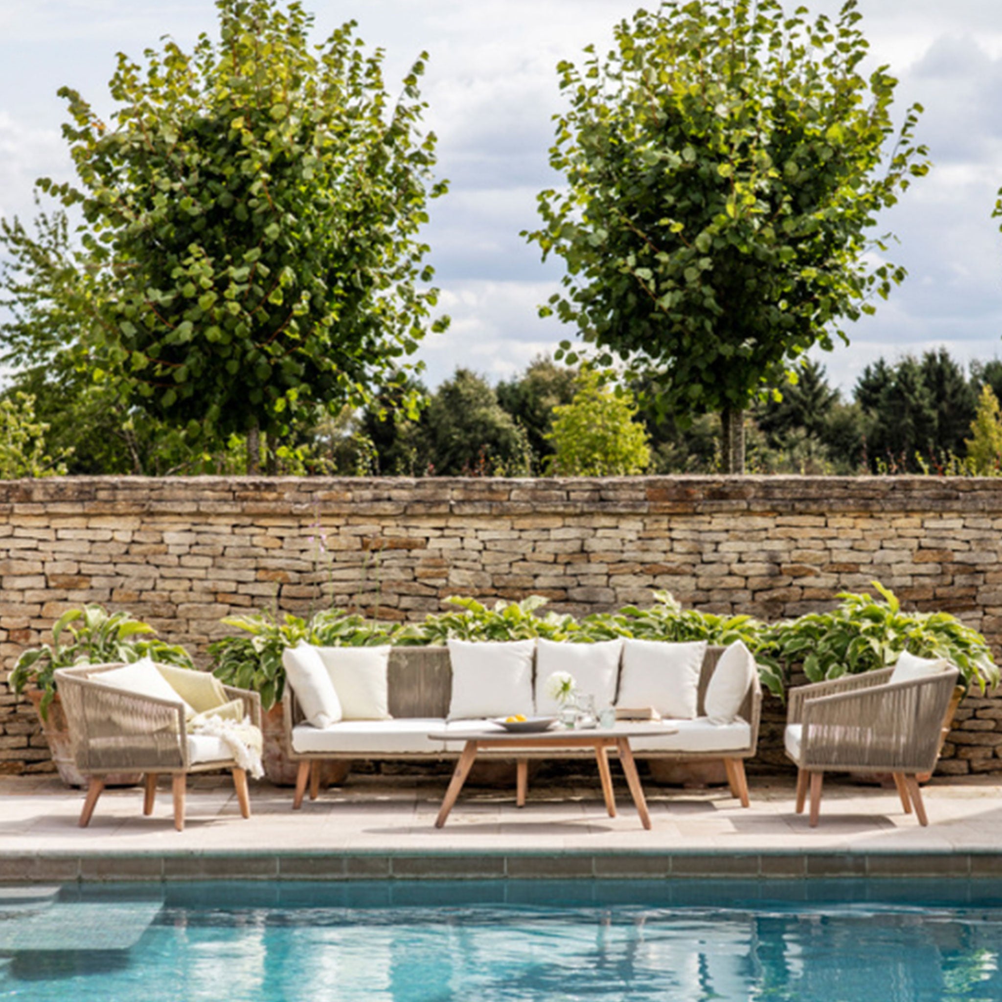 Meno Sofa Set