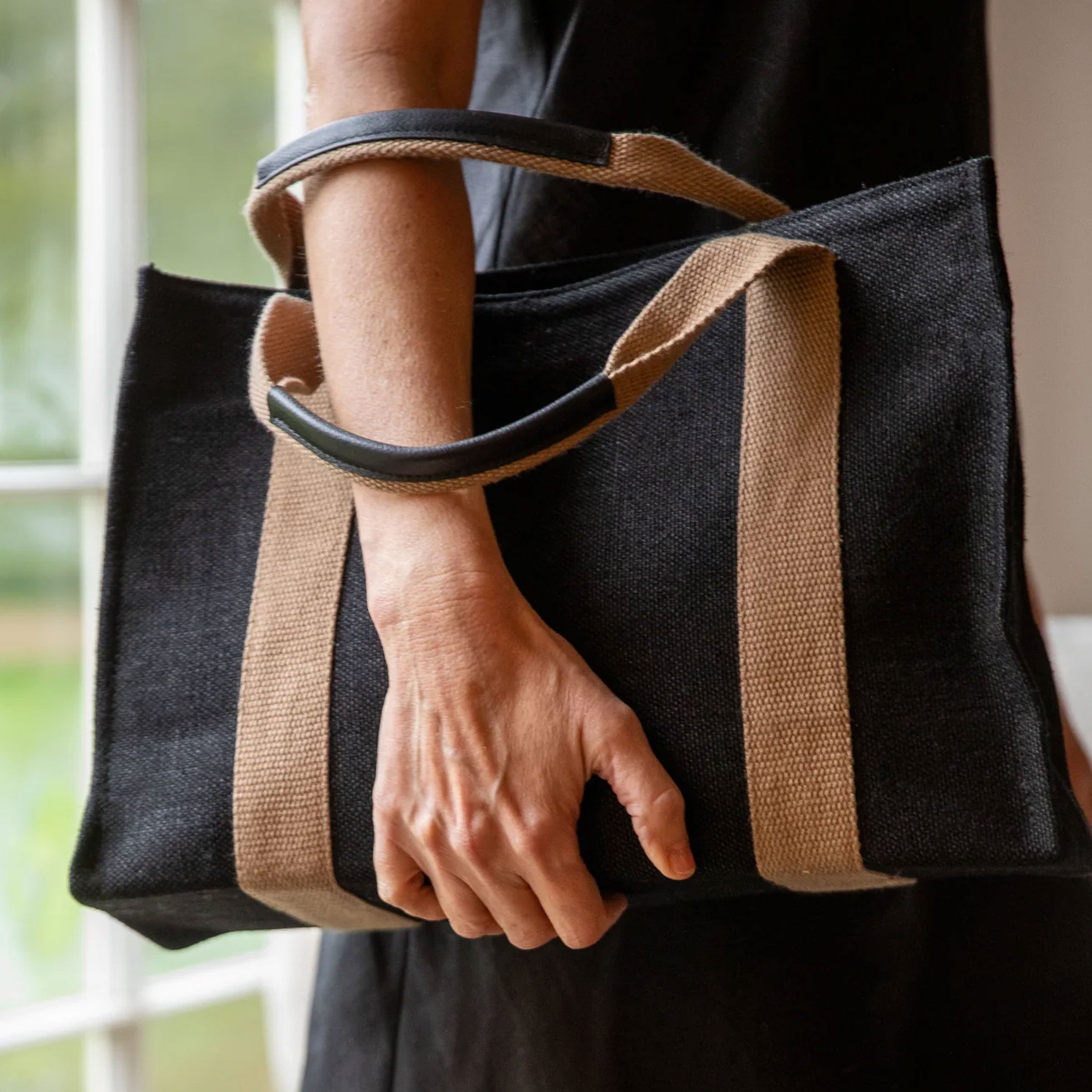Hackney Woven Bag | Black/Beige
