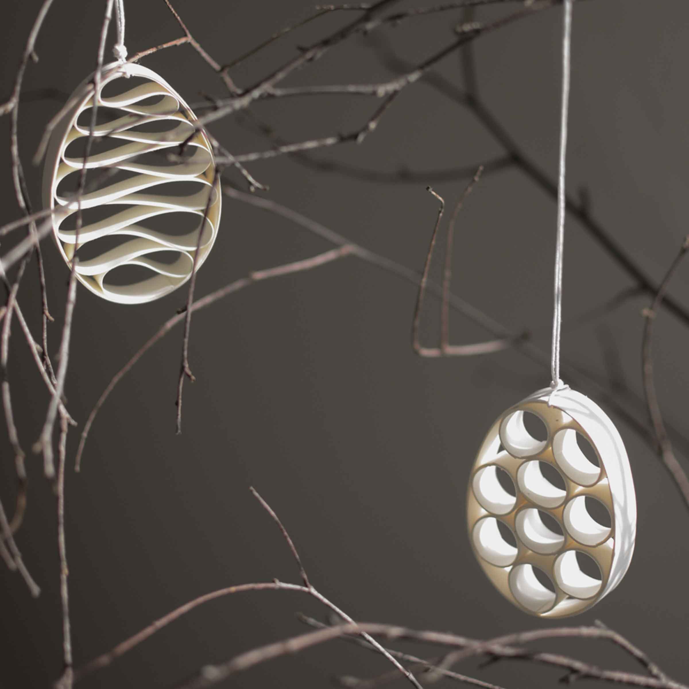 Handmade Paper Hanging Easter Egg | Circle