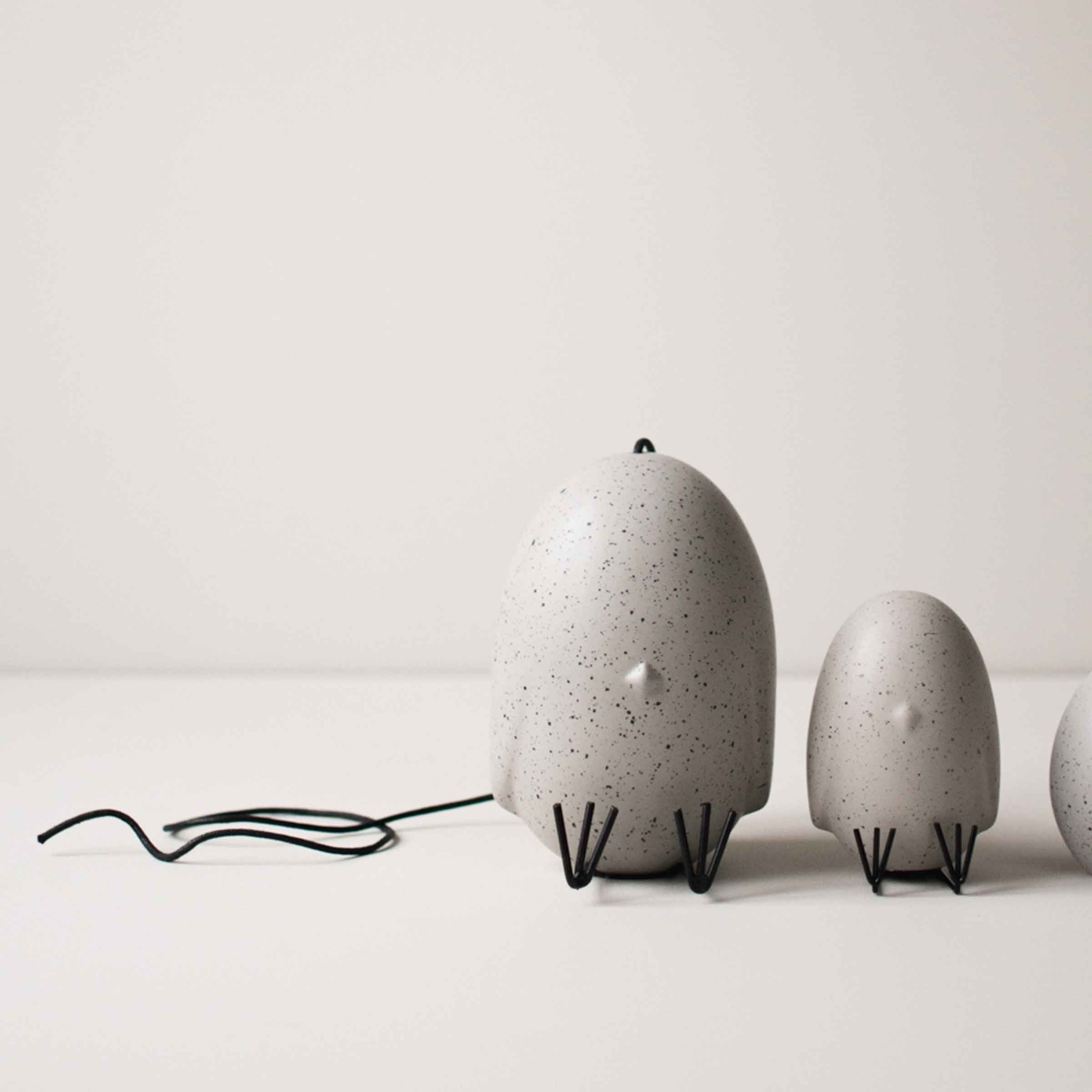 Hang Around Chicken | Mole Dot