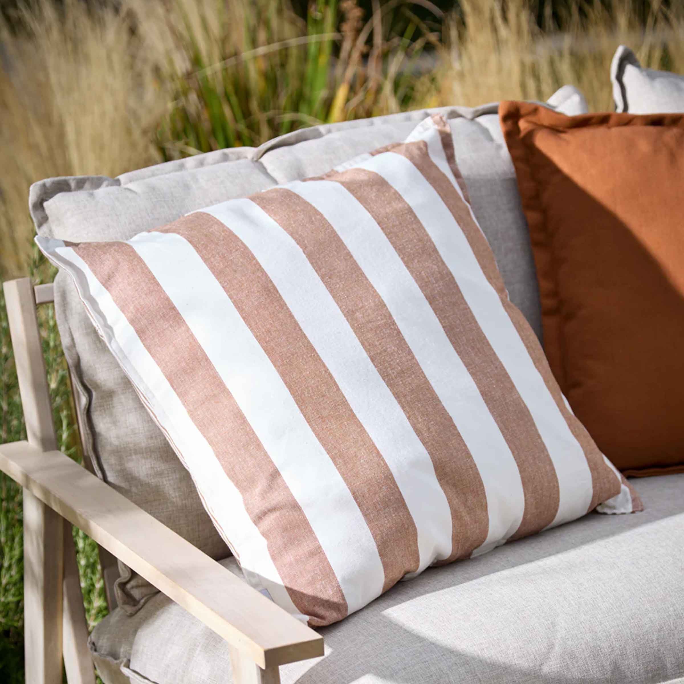 Hayle Outdoor Cushion | Pecan