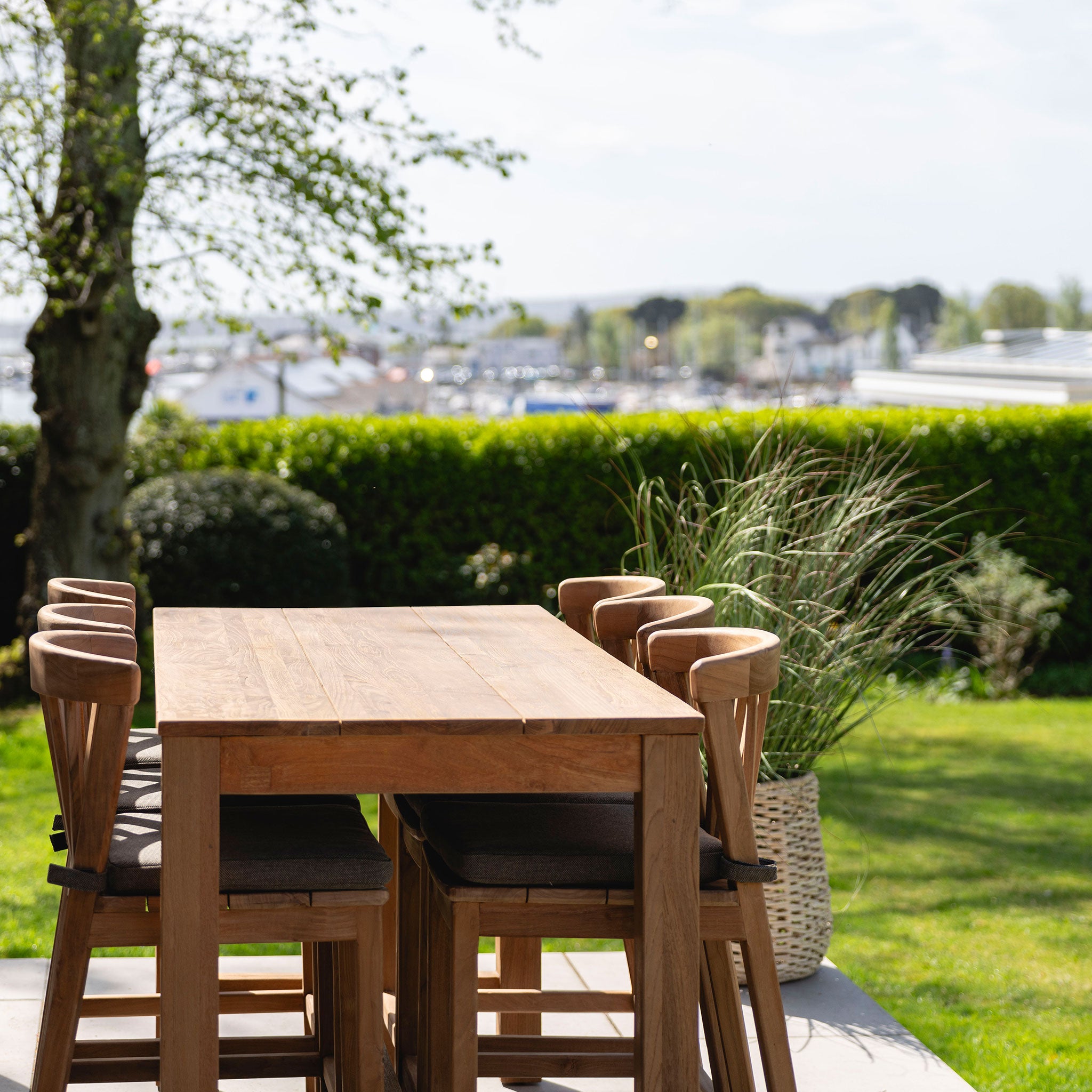 Lombok Bar Table