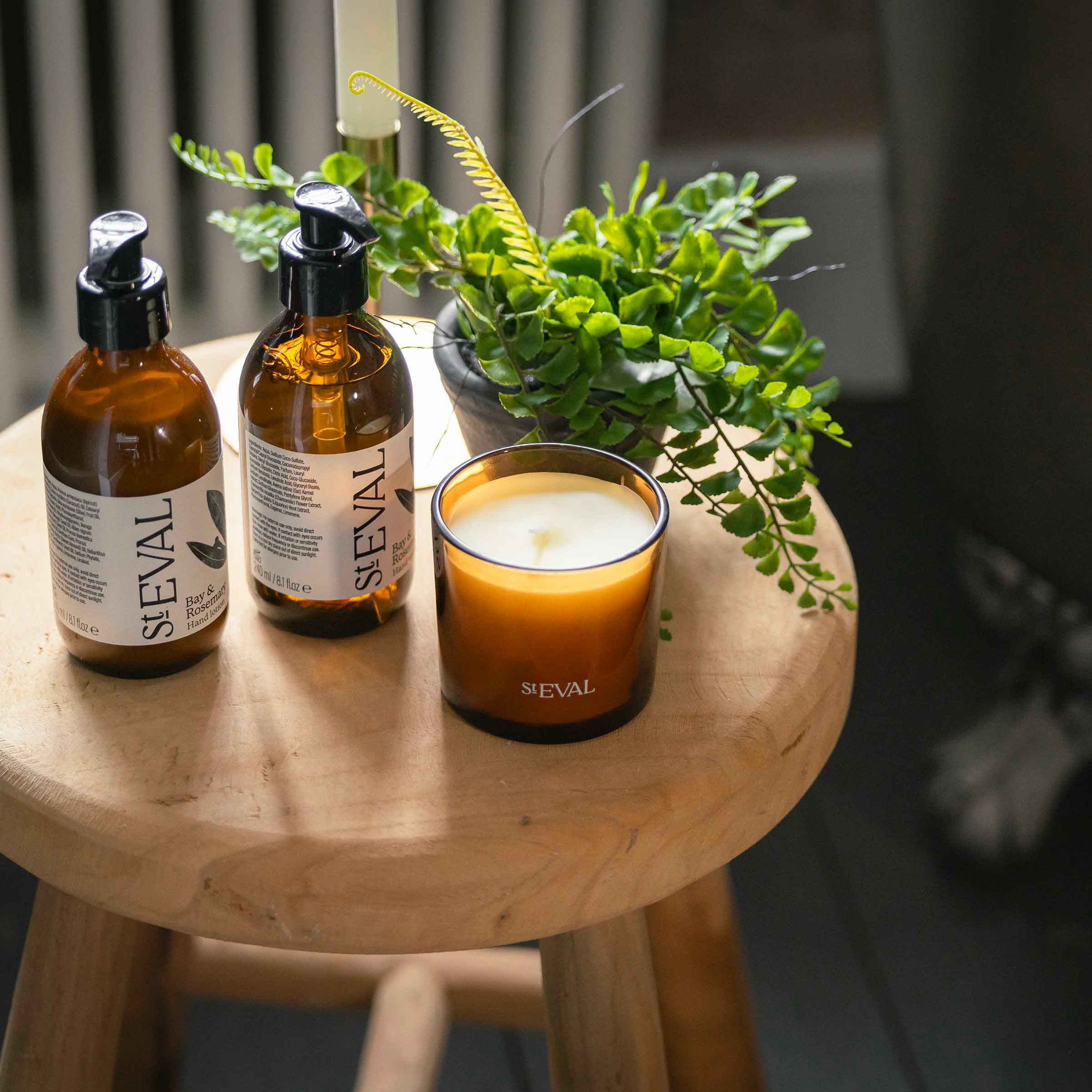 MAT Smooth Teak Round Stool