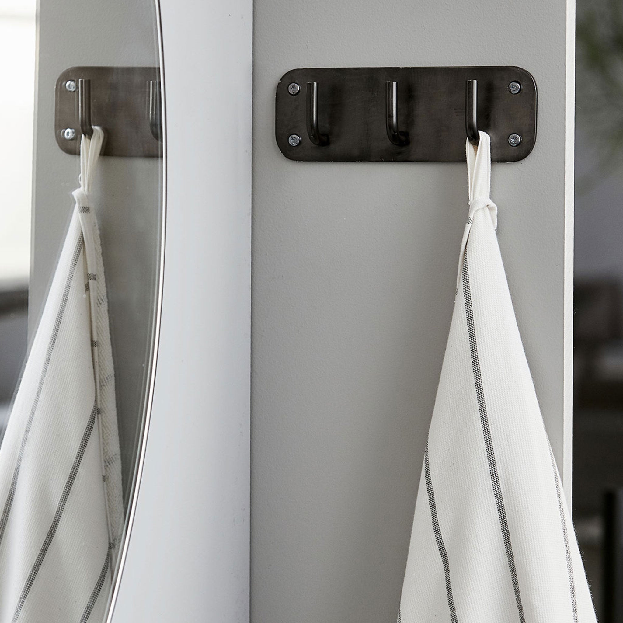 Pati Hook Rack | Antique Black