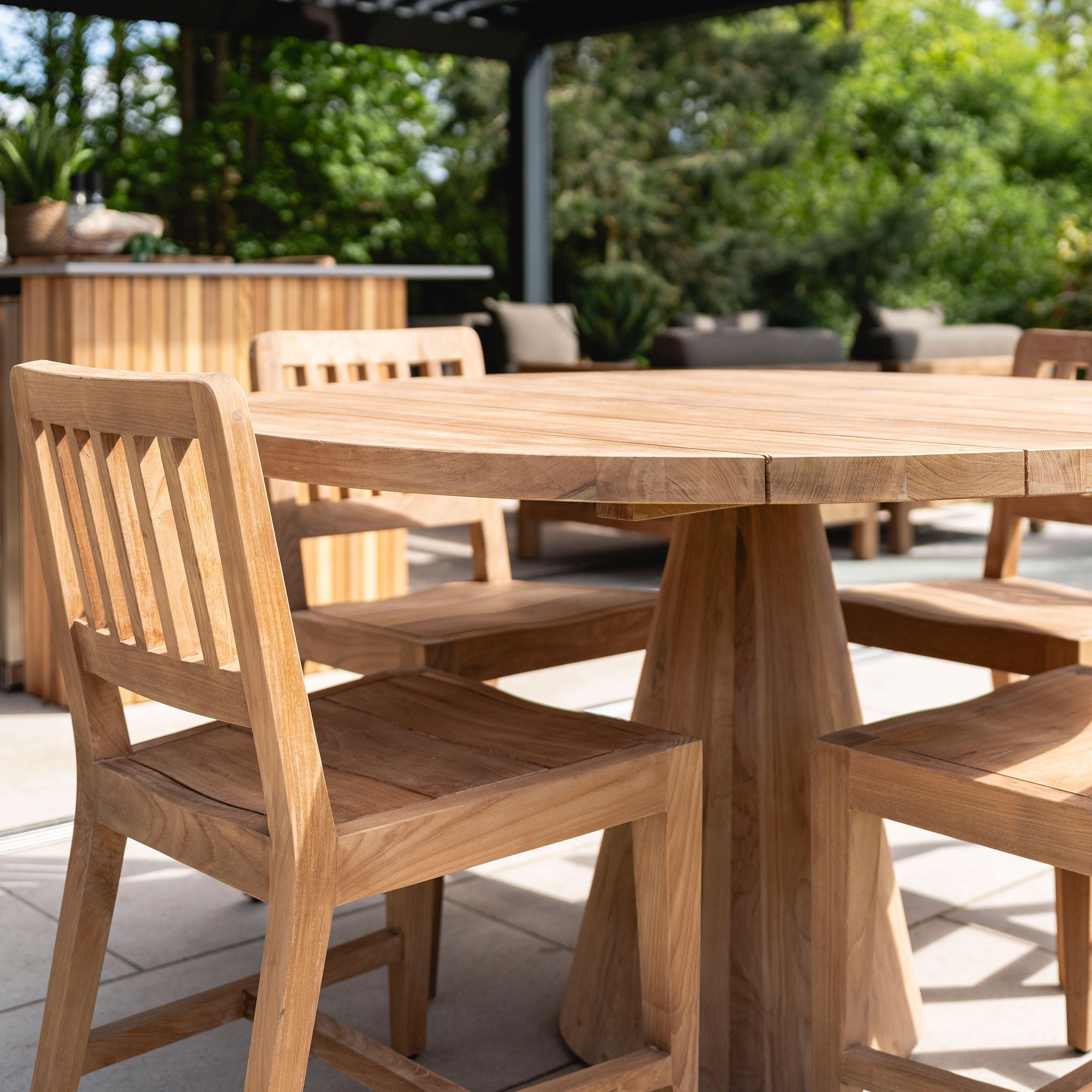 Pisang Dining Chair