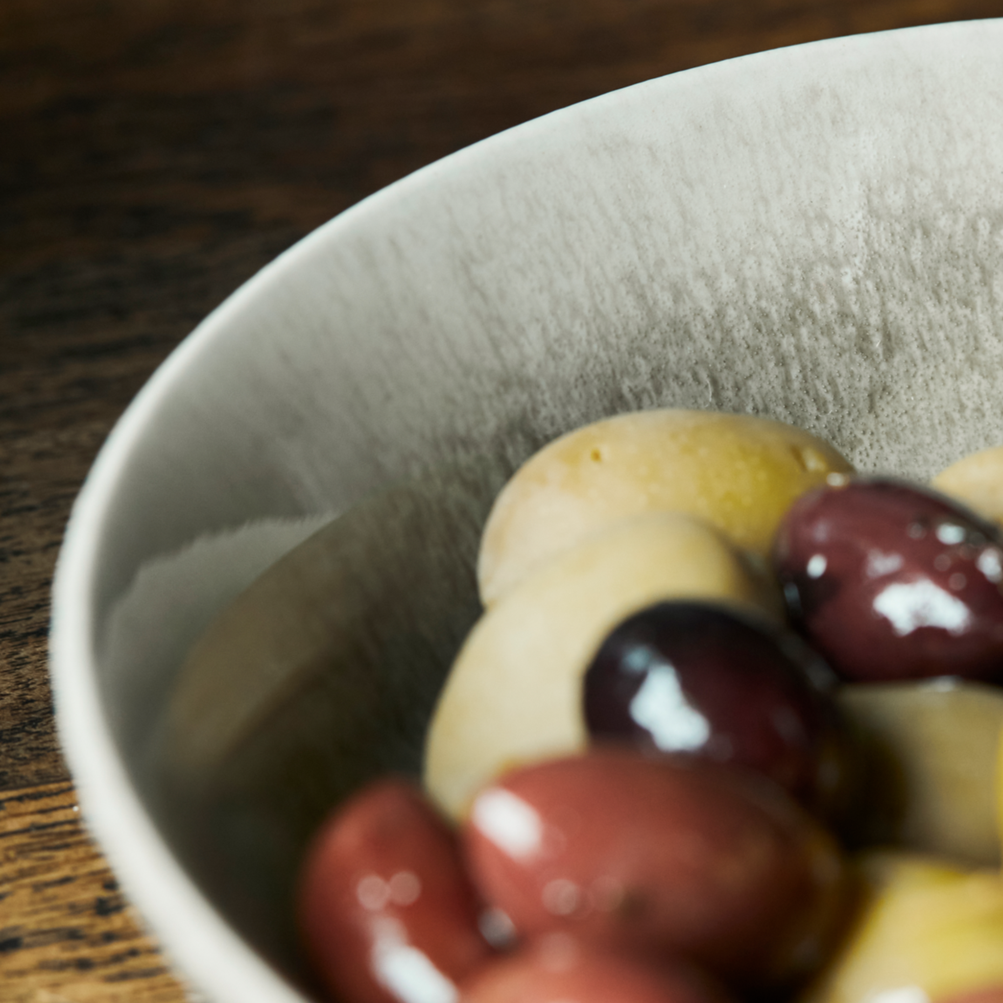 Pleat Nibble Bowl