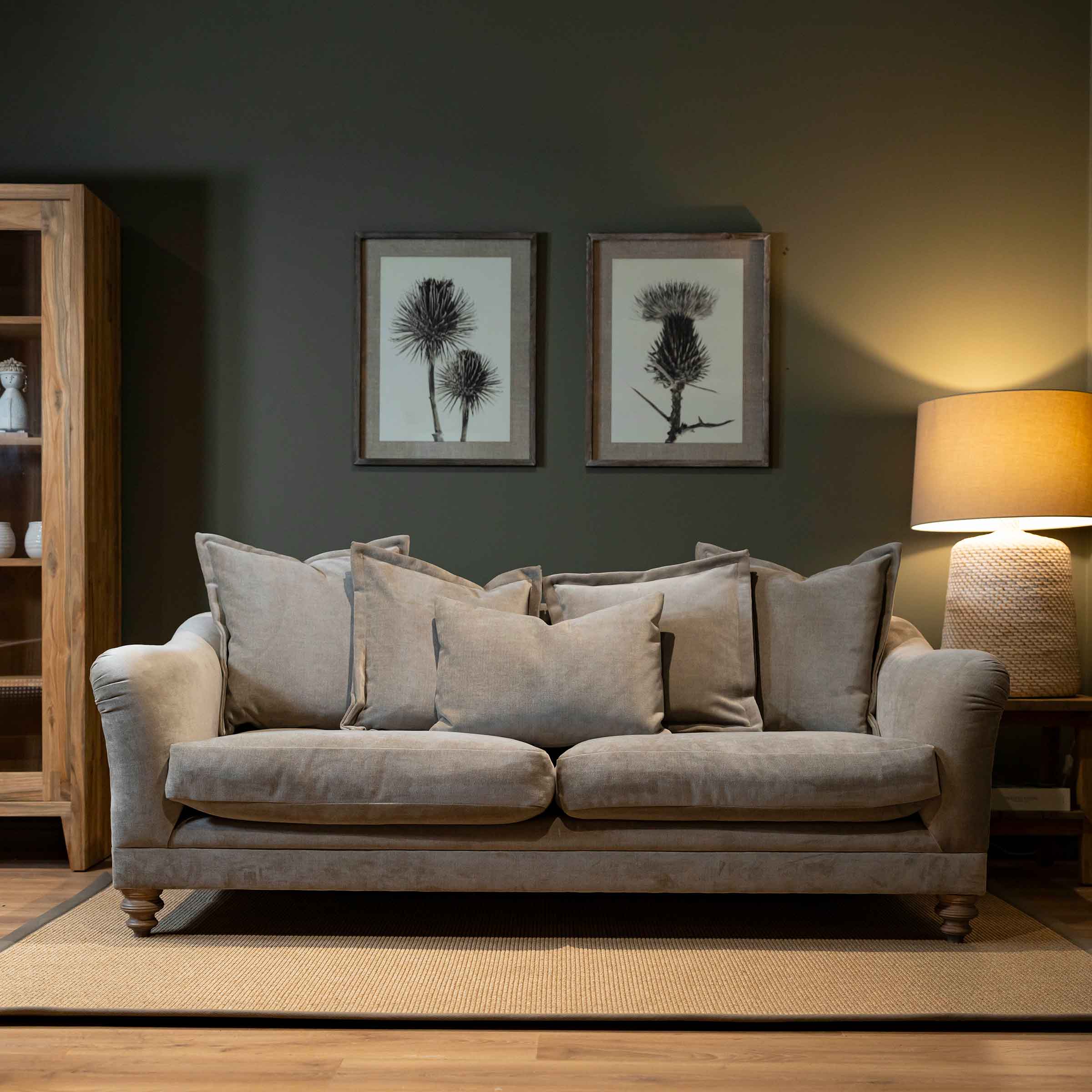 Pyewell Midi Sofa | Manolo Latte (F3)