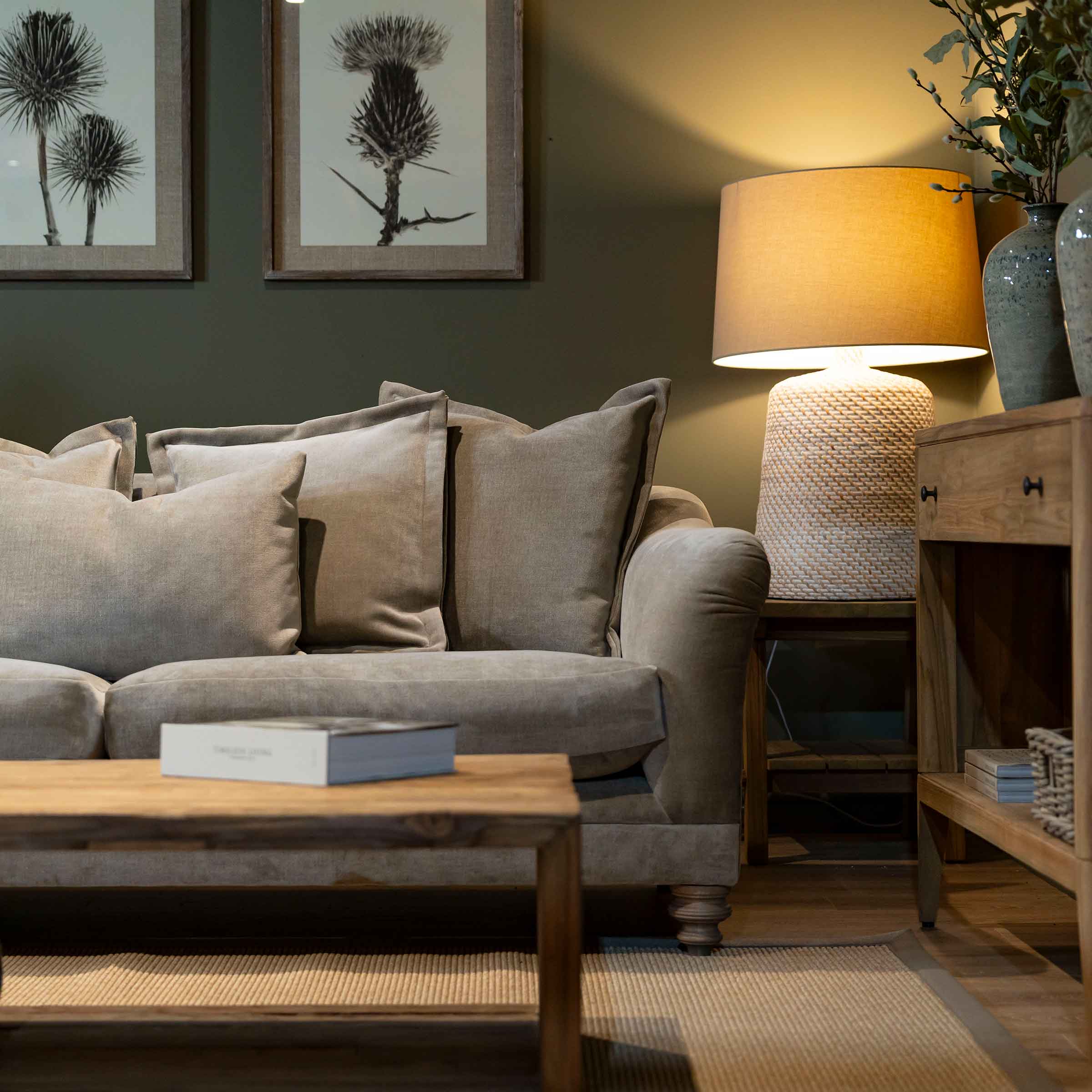 Pyewell Midi Sofa | Manolo Latte (F3)