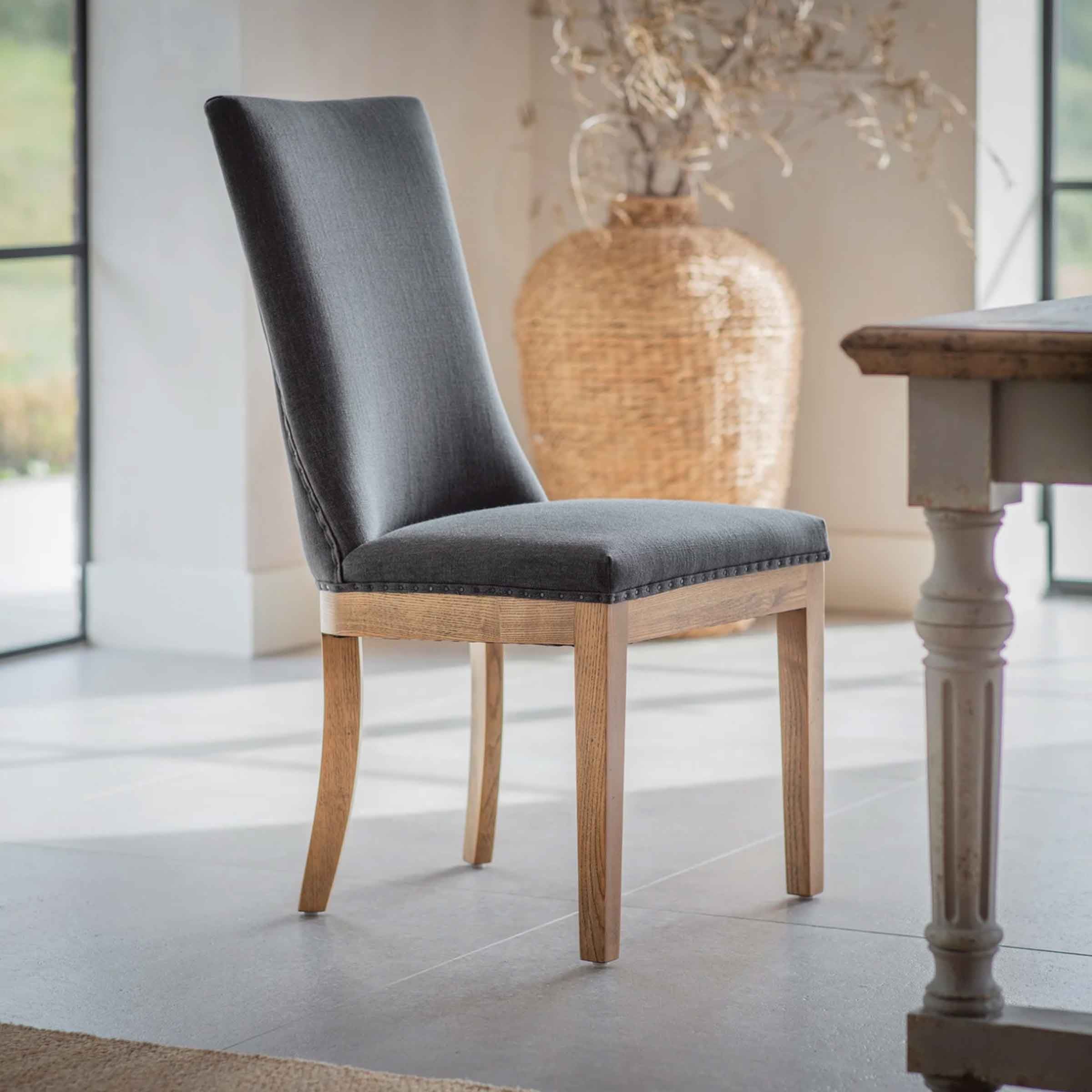 Utan Dining Chair