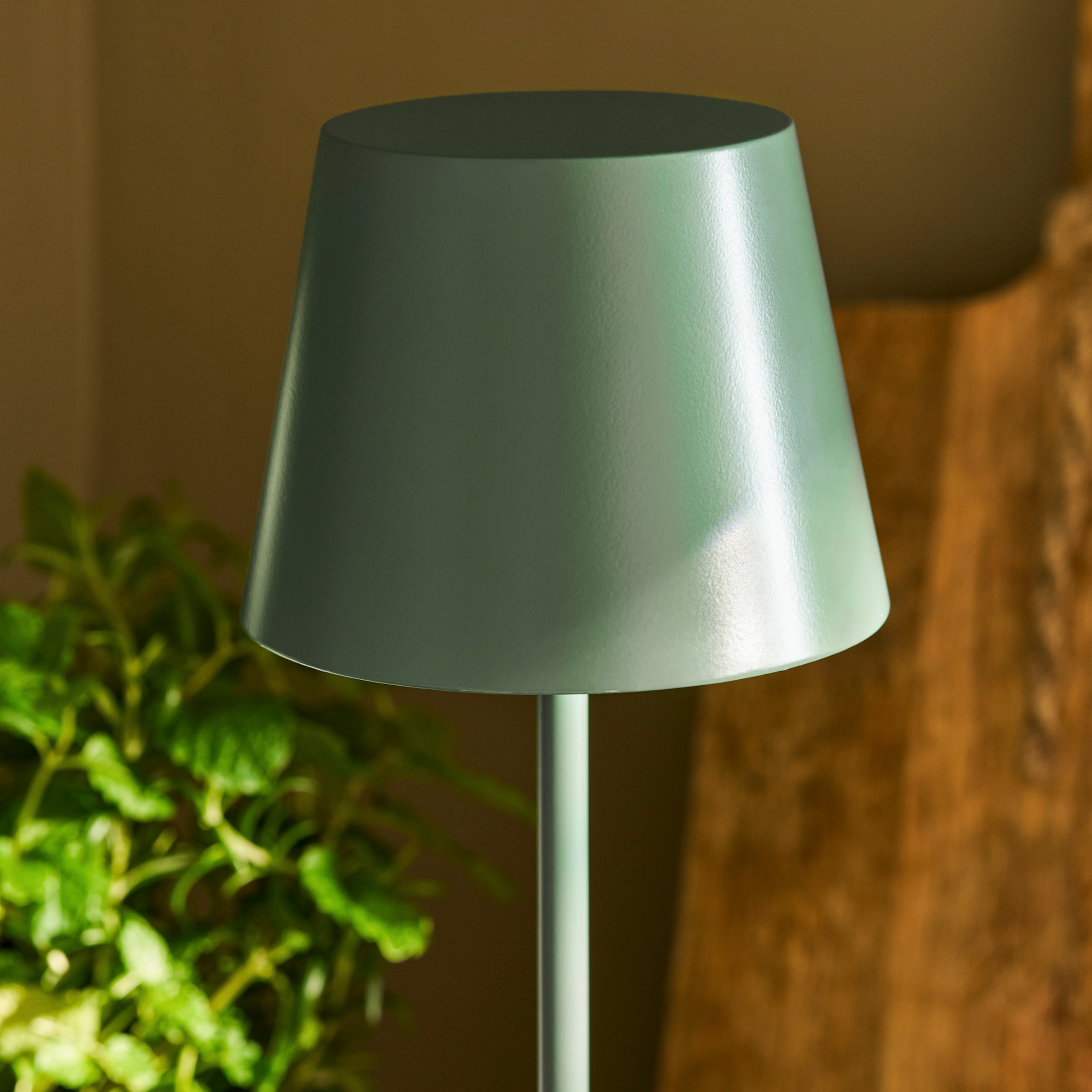 Winstone Rechargeable Table Lamp | Thistle Green