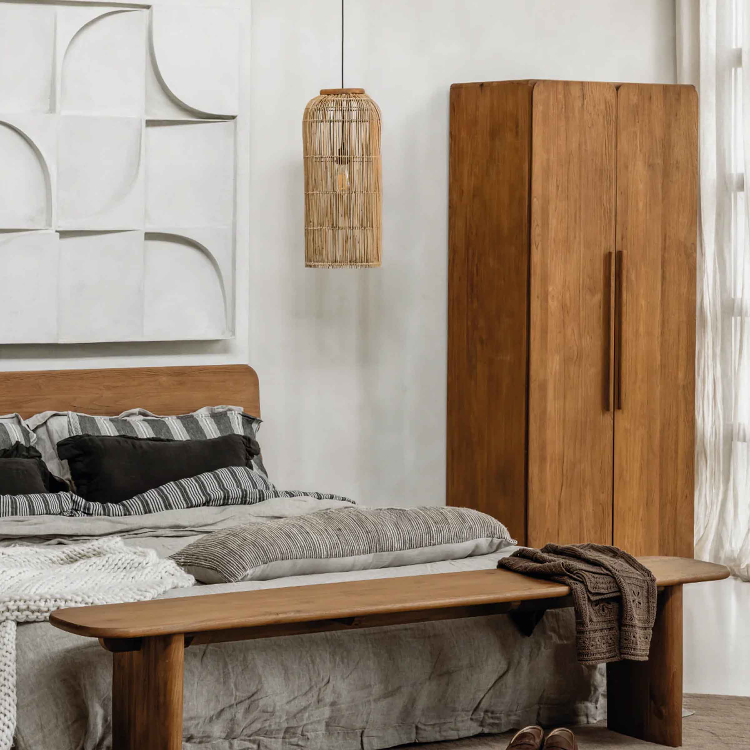 Aura Slim Pendant Lamp | Kulit