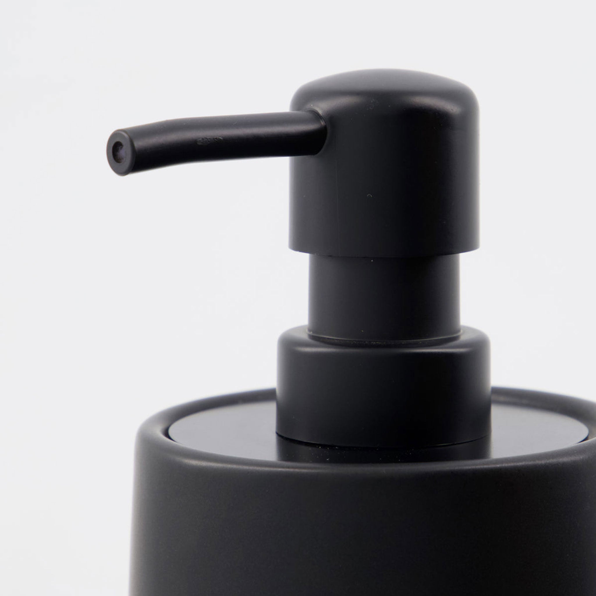 Edga Black Soap Dispenser