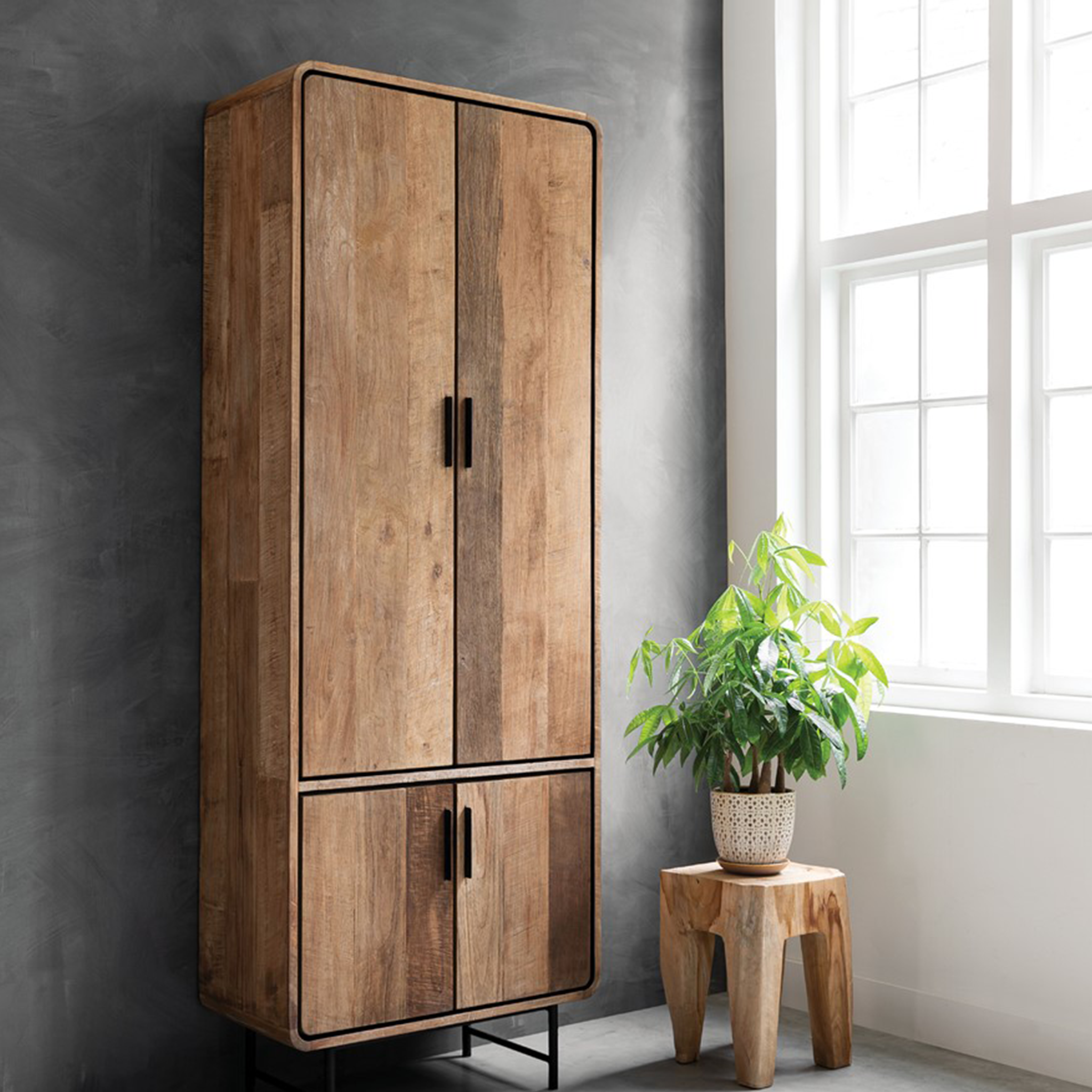 Evo Cabinet