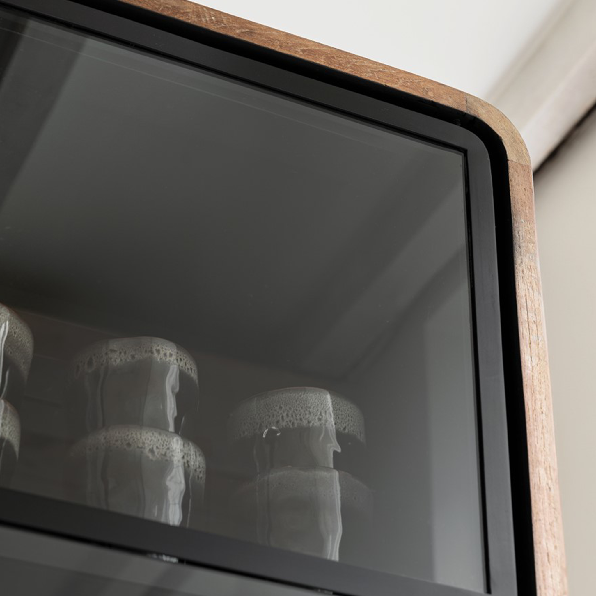 Evo Showcase Cabinet