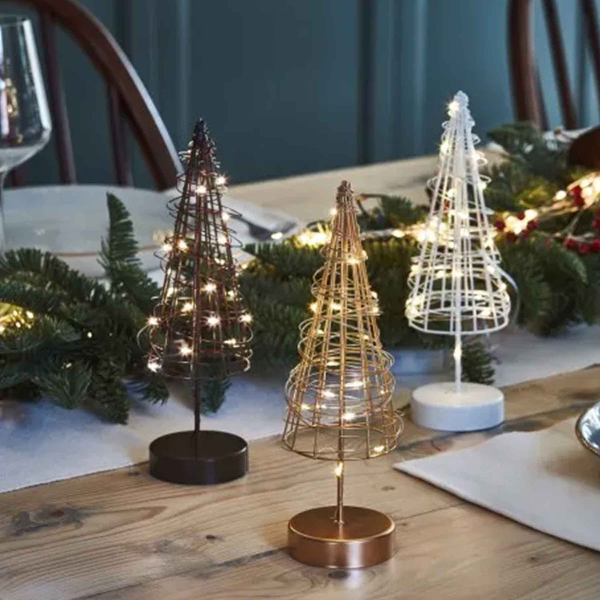 Light Up Table Tree | Gold