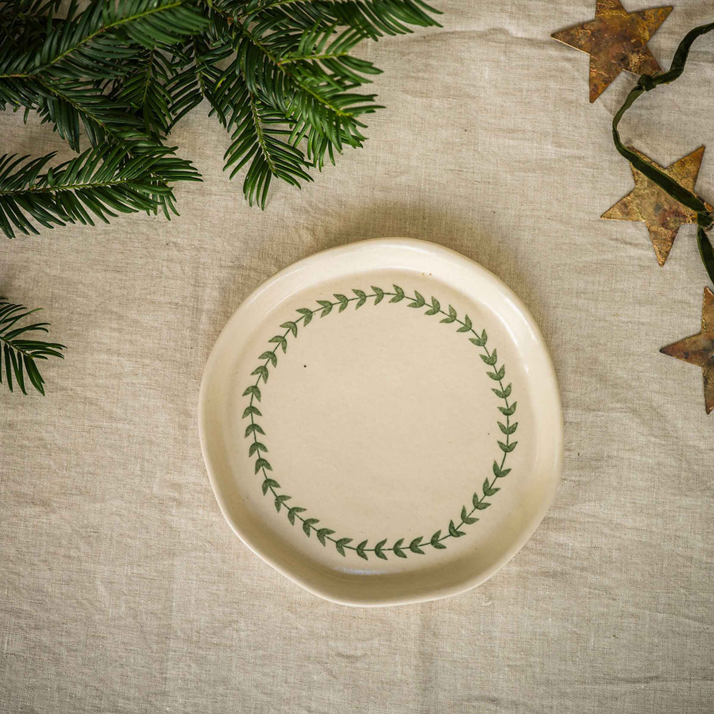 Hand Painted Snack Plate | Wreath