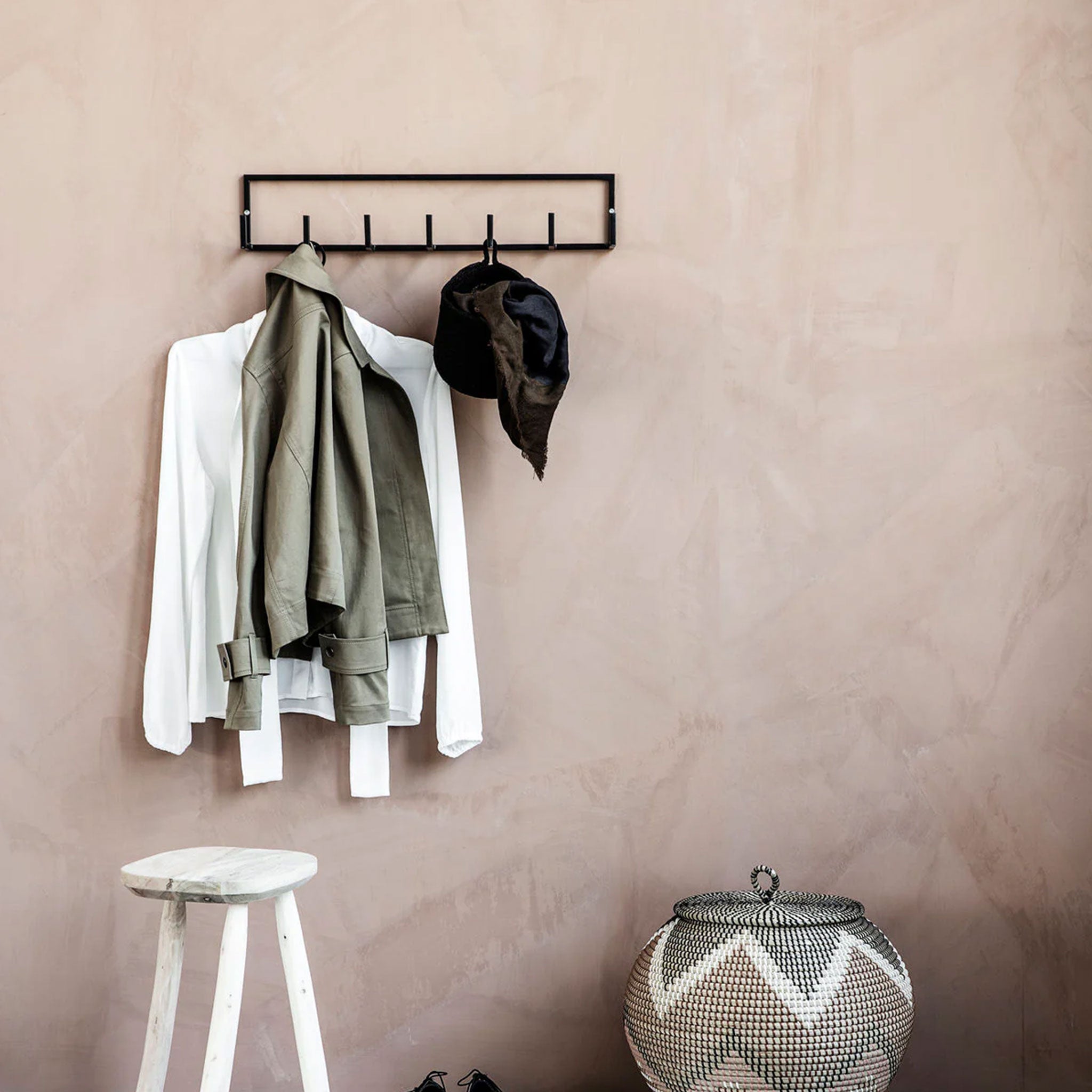 Hang Basket Black