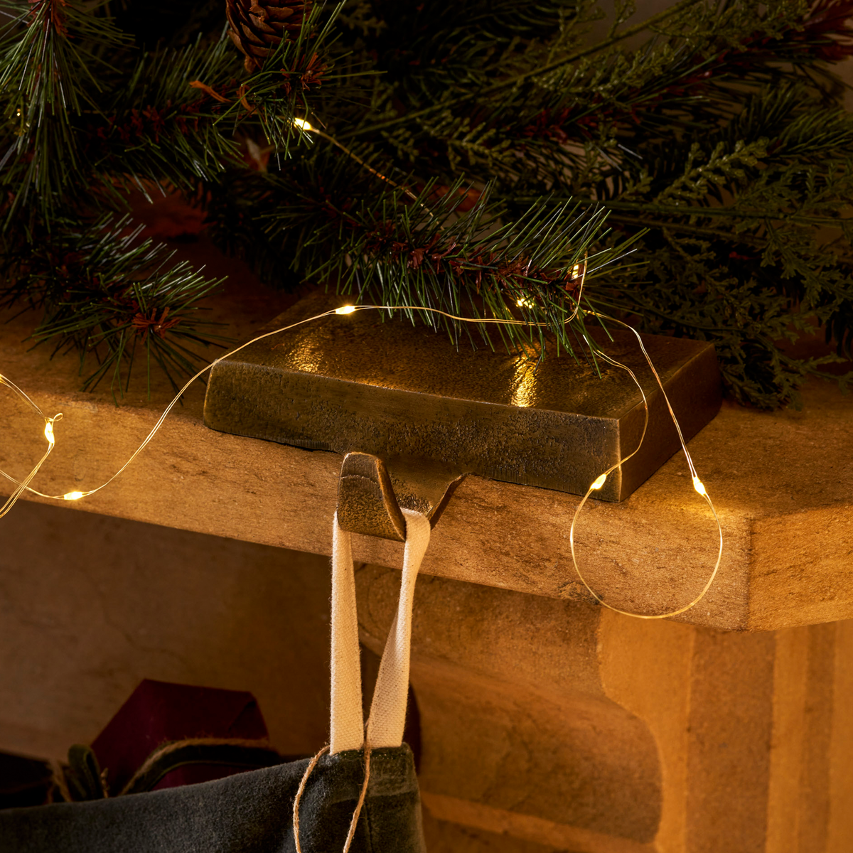 Harcourt Christmas Stocking Holder – Antique Brass
