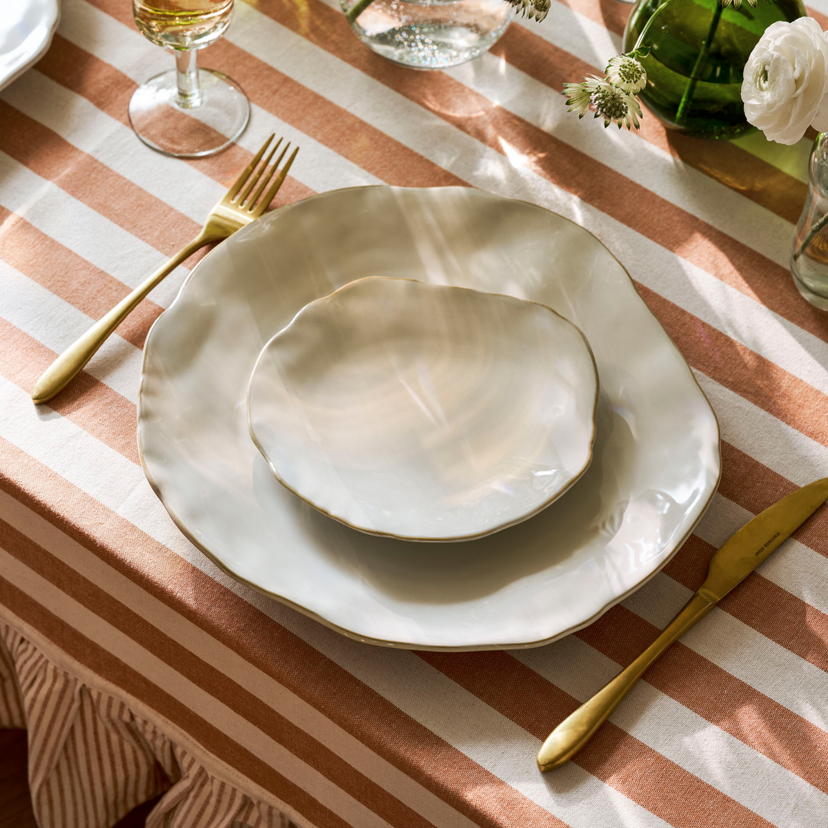 Ithaca Ceramic Dinner Plate - White