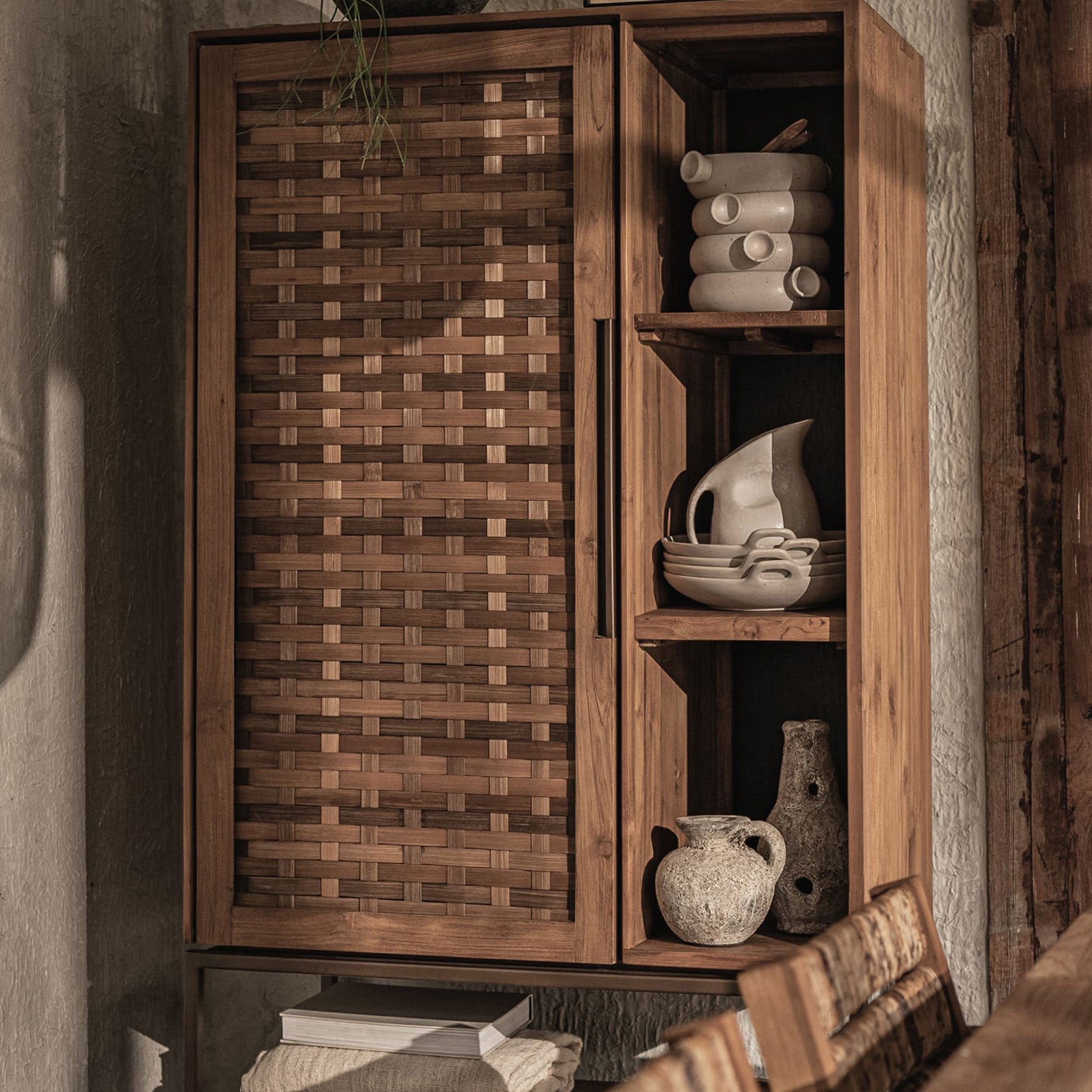 Karma Pure Cabinet (1 Door, 1 Open Rack)