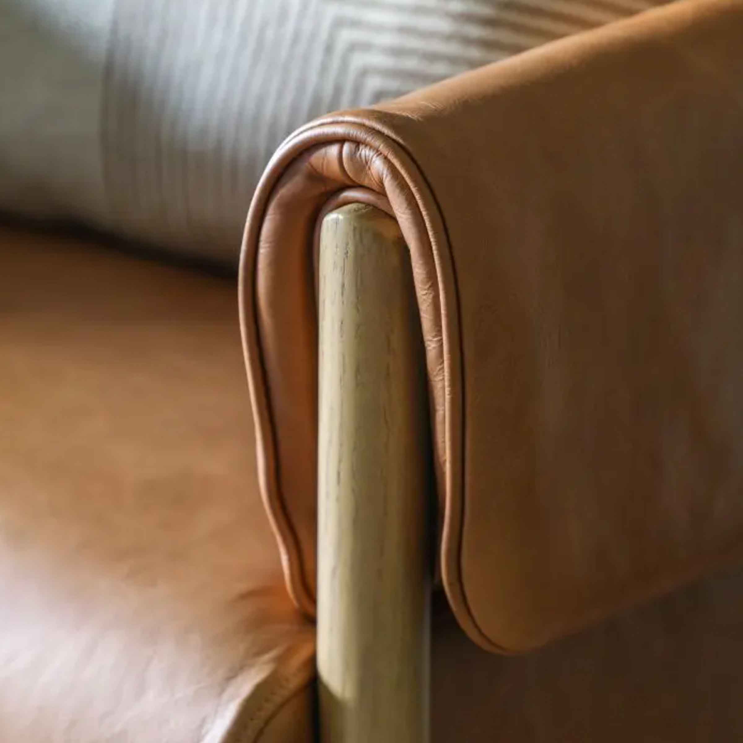 Klis Armchair