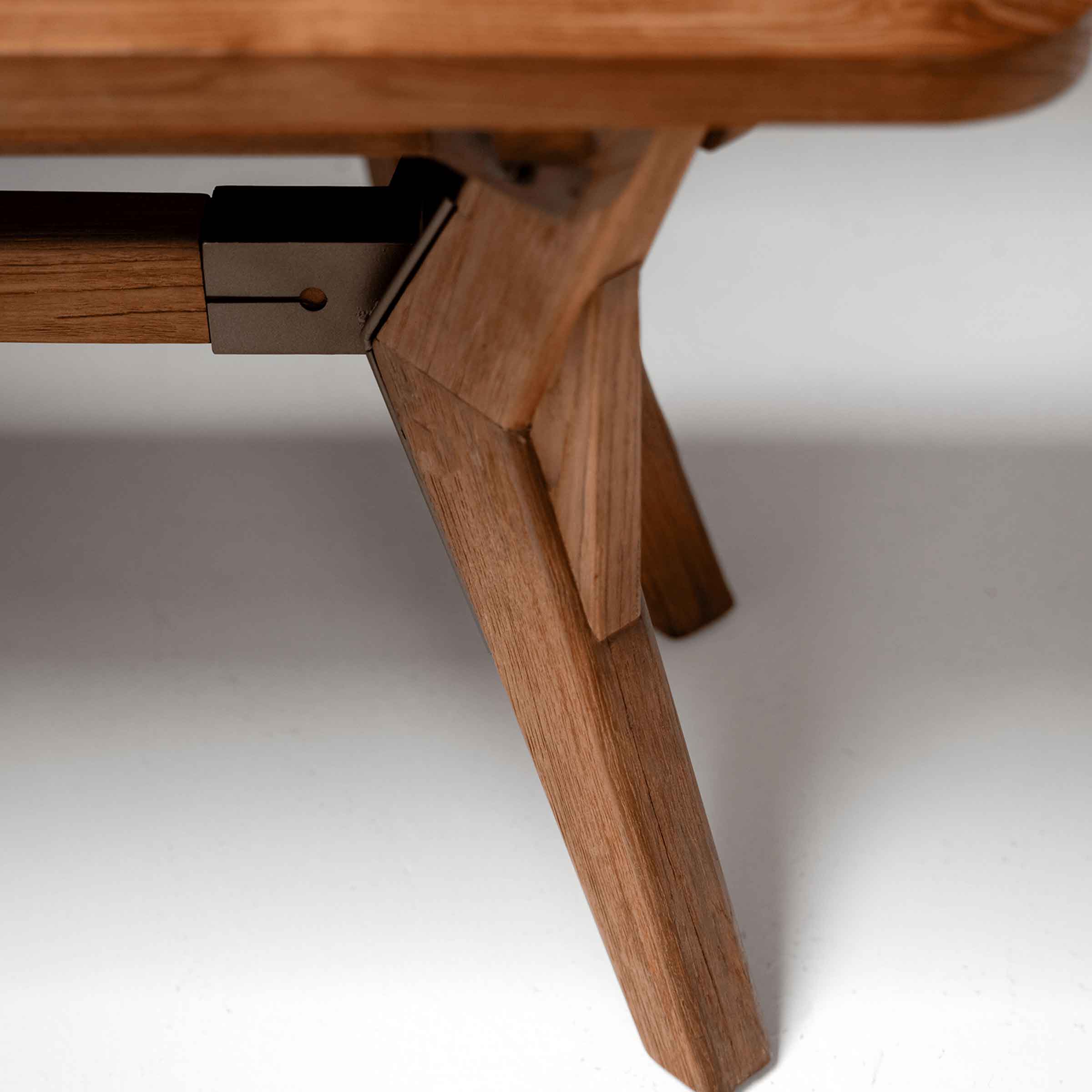 Kupu-Kupu Bench