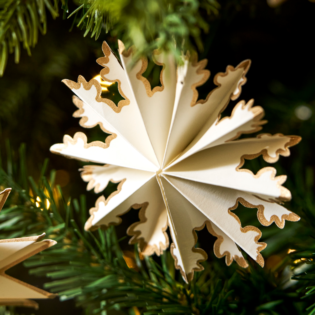Maddox Paper Christmas Stars – Warm White & Gold, Set of 9