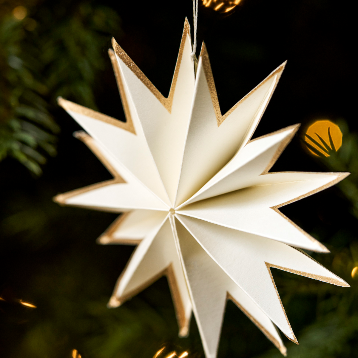 Maddox Paper Christmas Stars – Warm White & Gold, Set of 9
