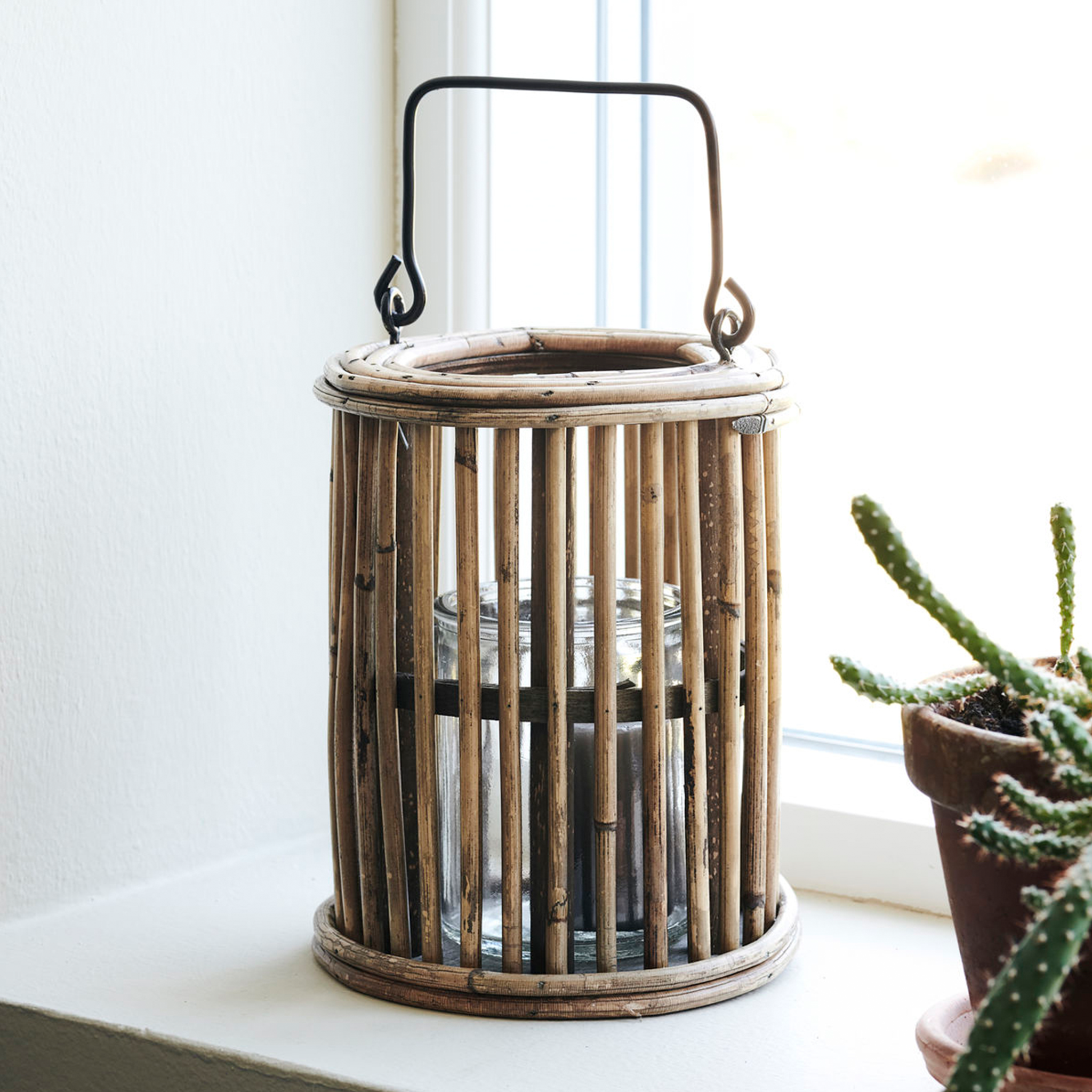 Ova Natural Lantern