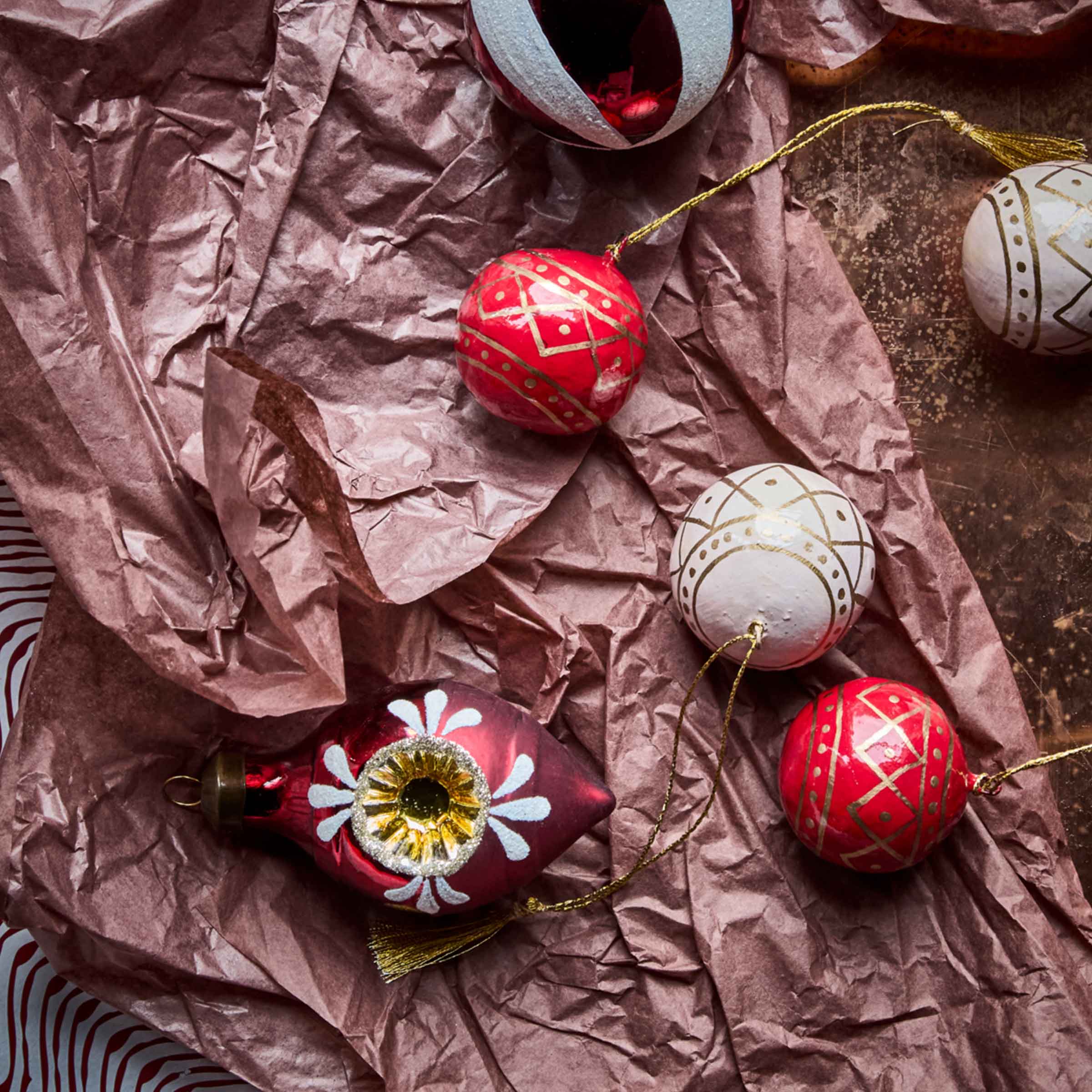 Handcrafted Paper Mache Baubles | Red+ Rose | Set of 4