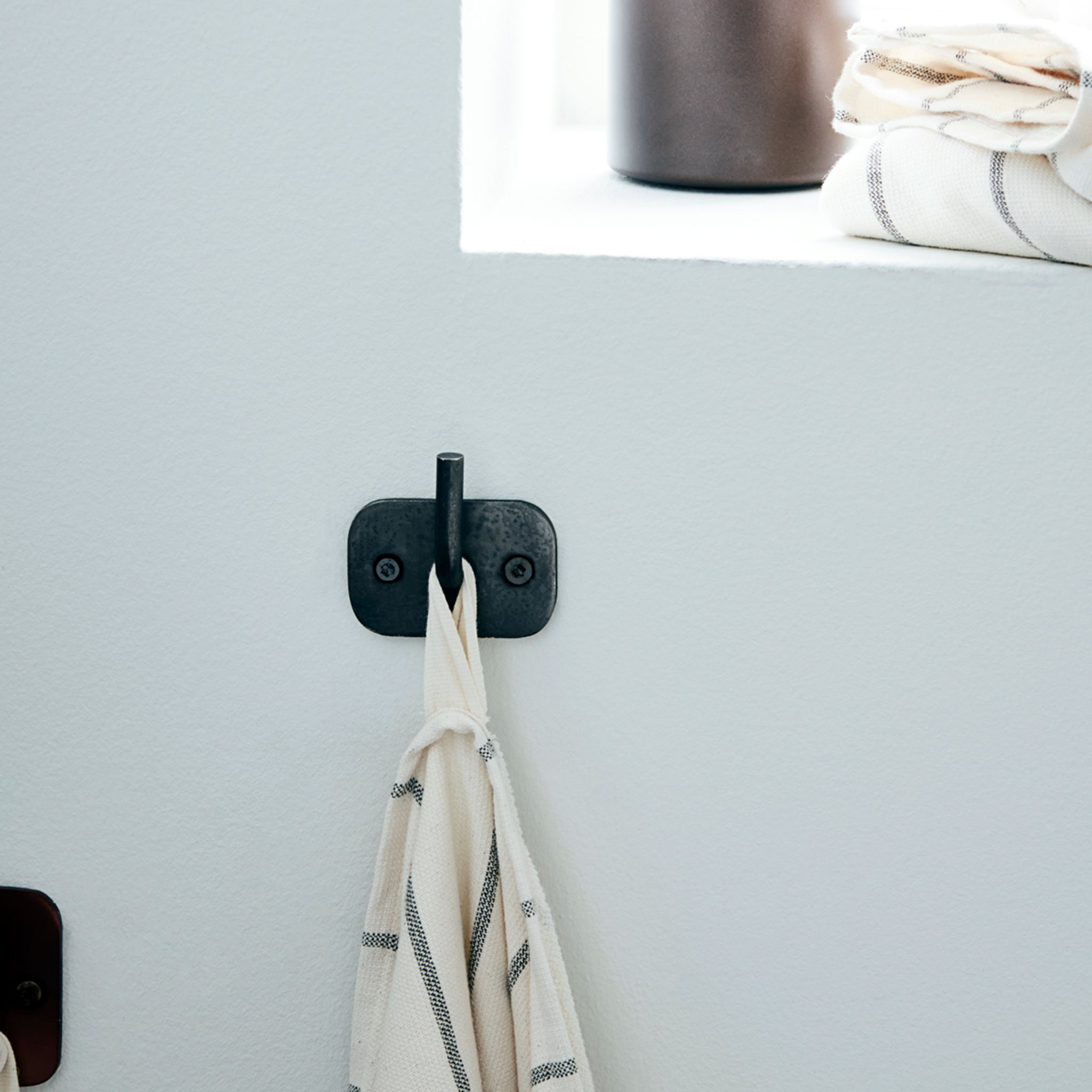 Pati Hook | Antique Black