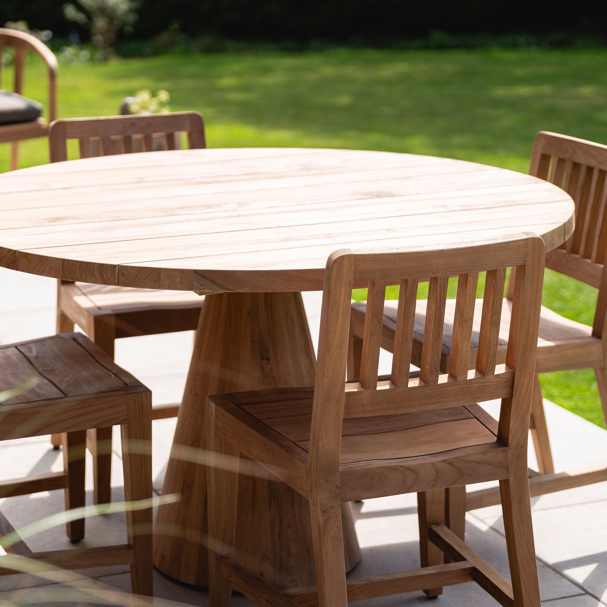Pisang Dining Chair