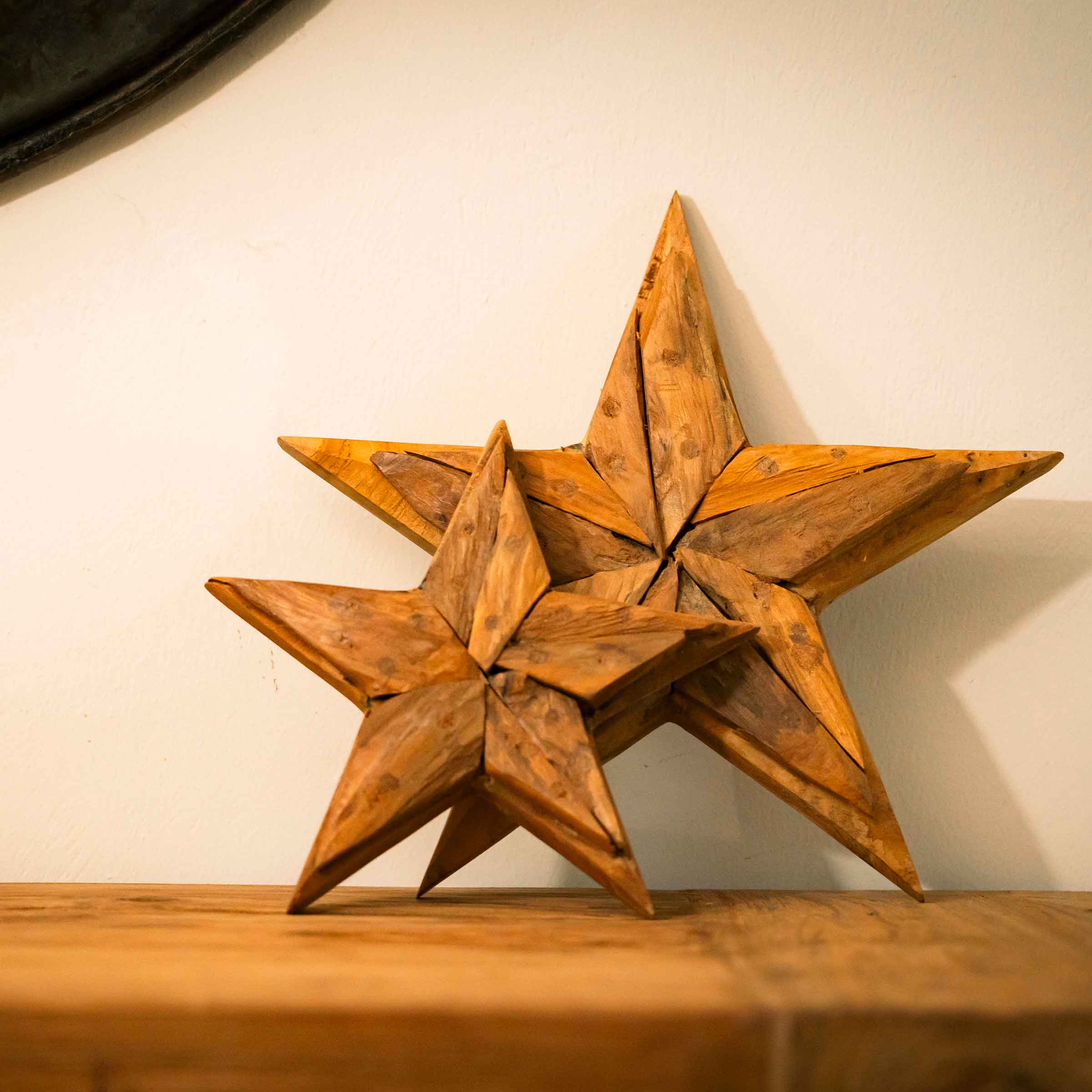 Teak Star | Wall Mount