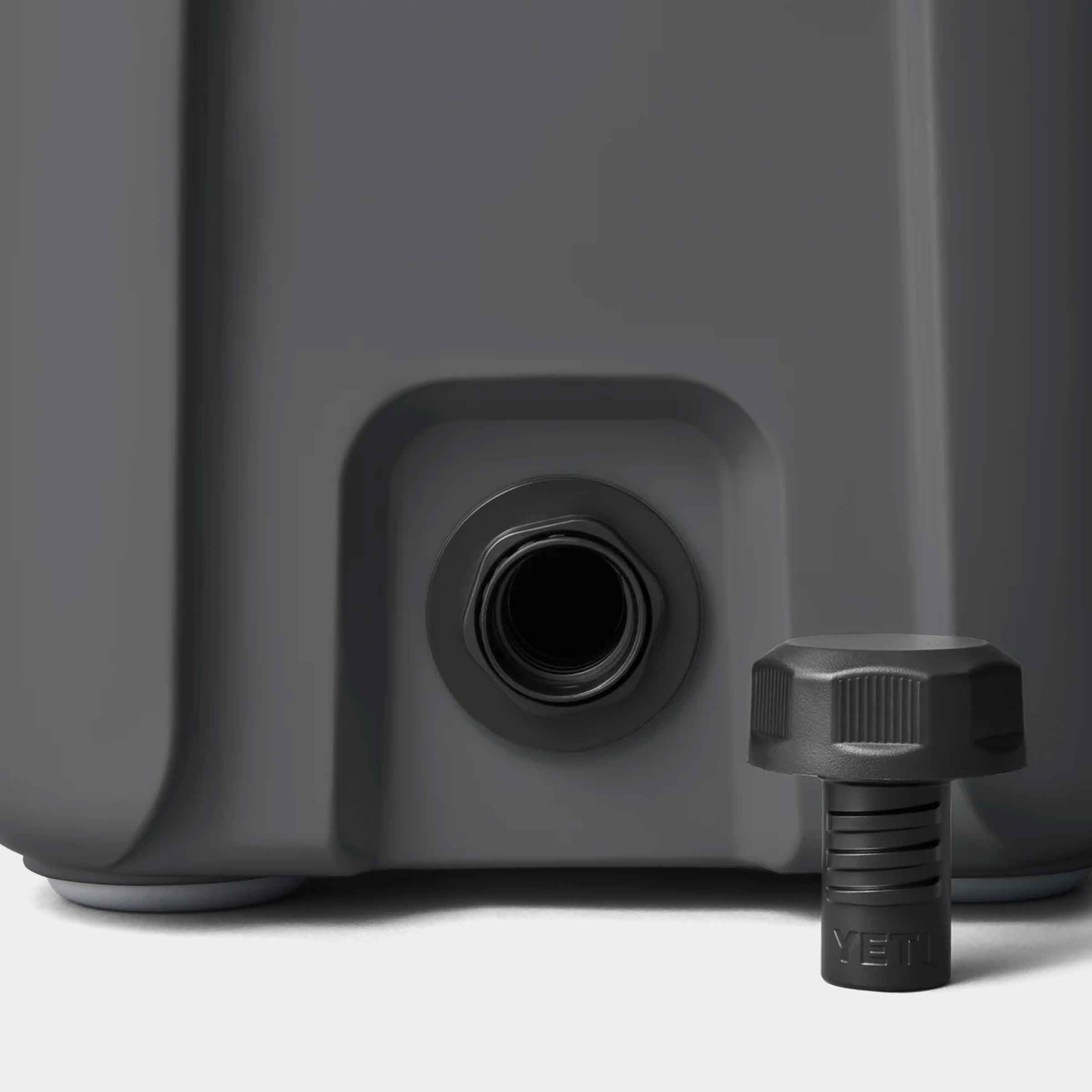 Roadie® 15 Cool Box