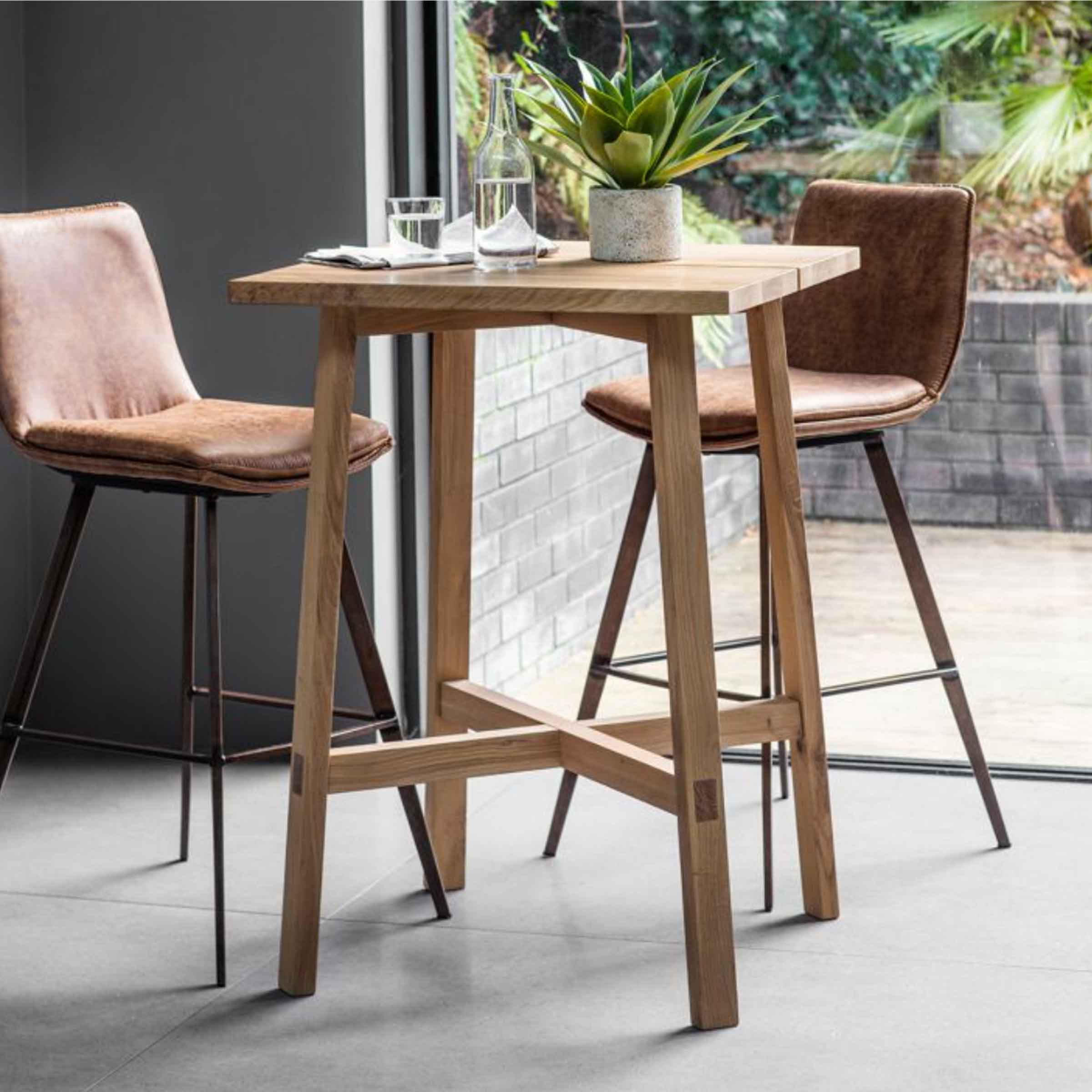 Sanur Bar Stool | Brown