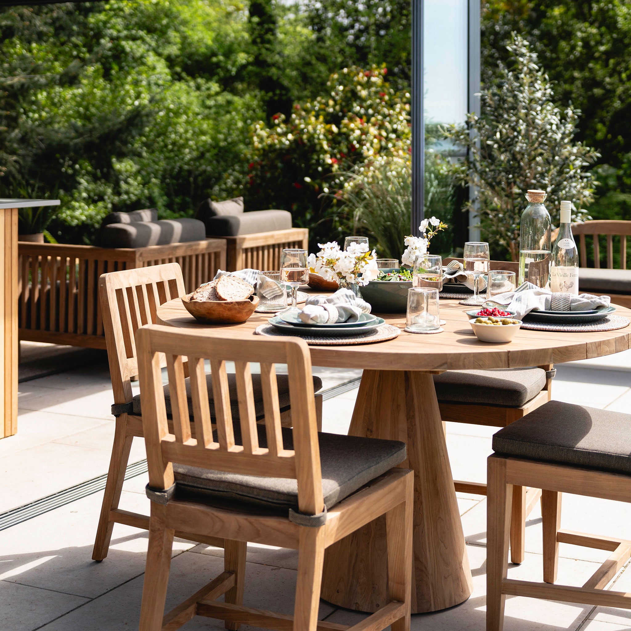 Sumba Round Dining Table