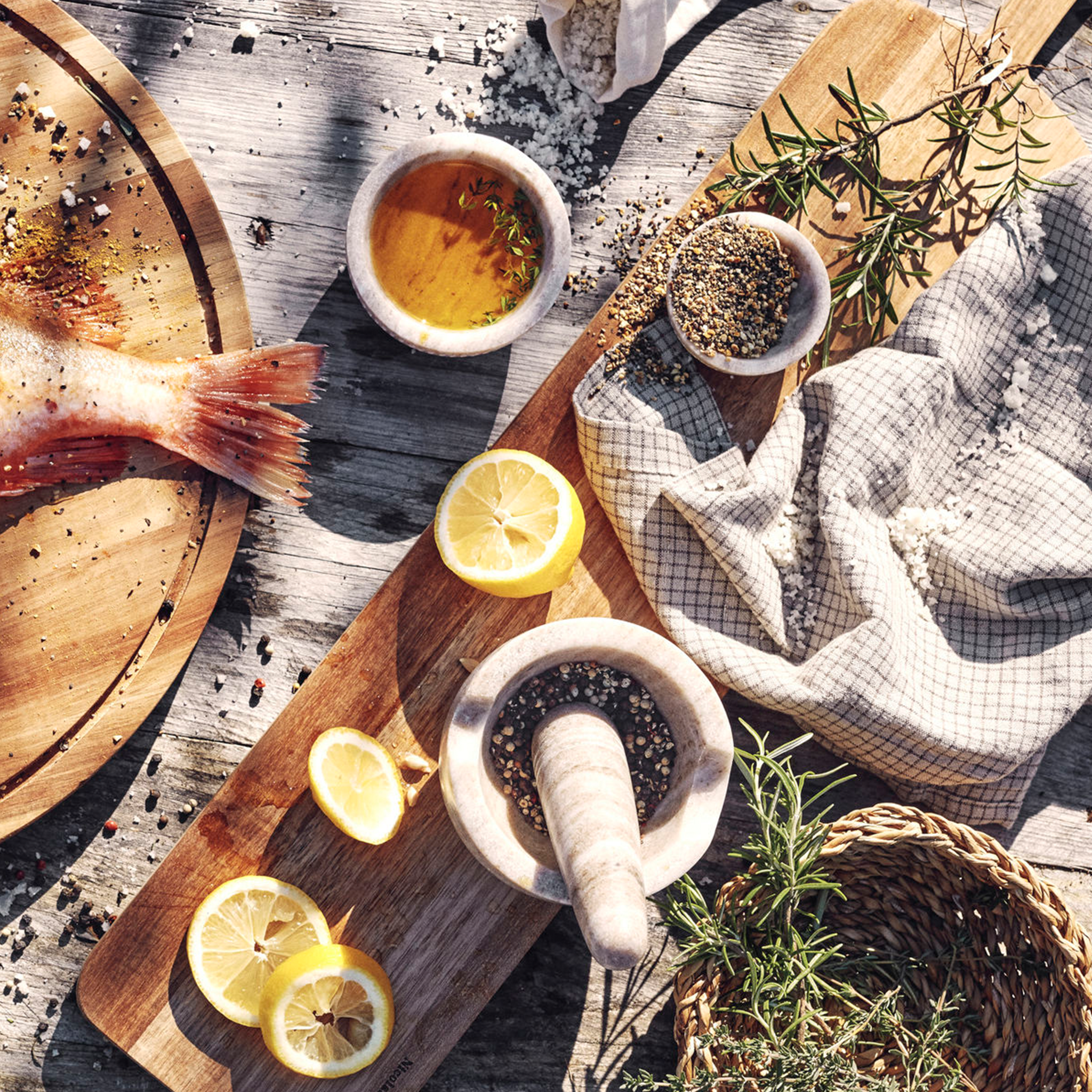 Tapas Cutting Board with Handle