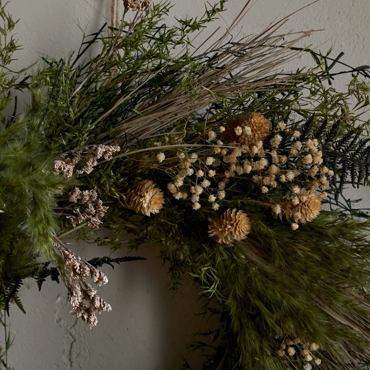 Taraji Wreath | Natural & Moss