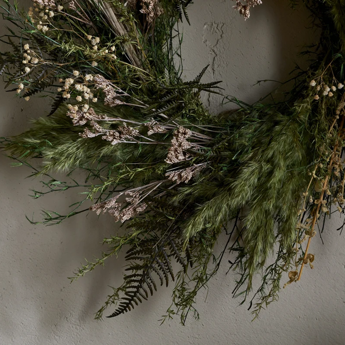 Taraji Wreath | Natural & Moss