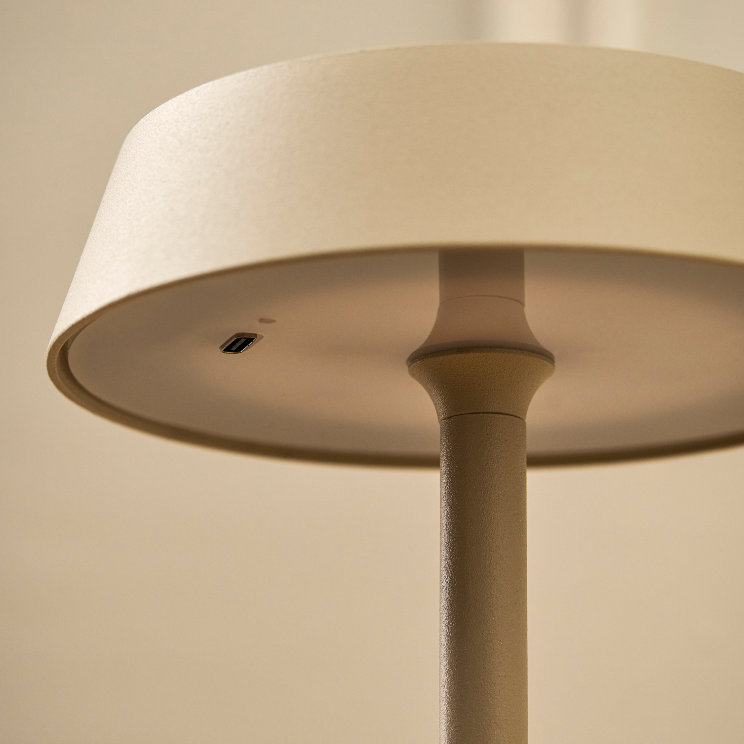 Winstone Rechargeable Slim Table Lamp | Clay