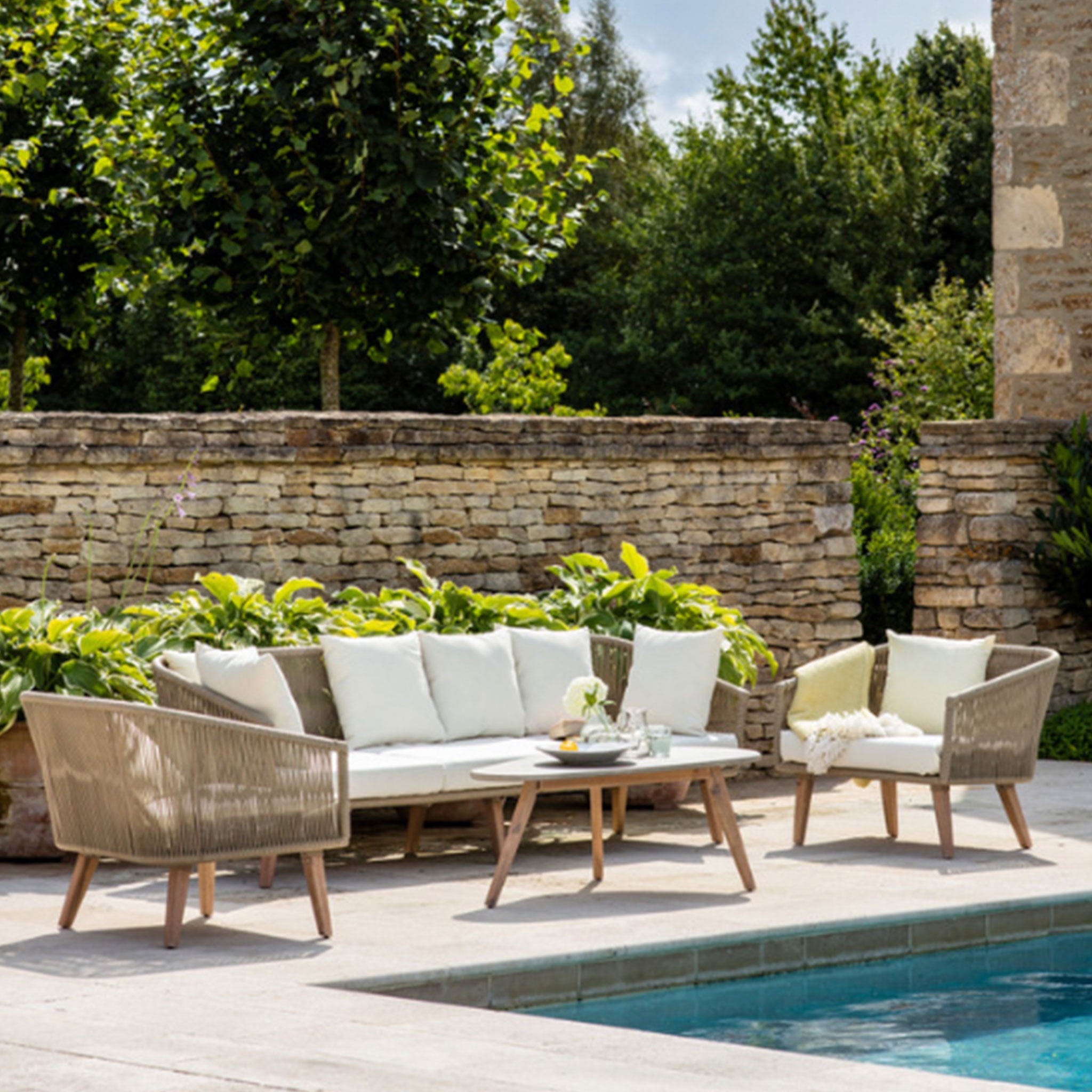 Meno Sofa Set